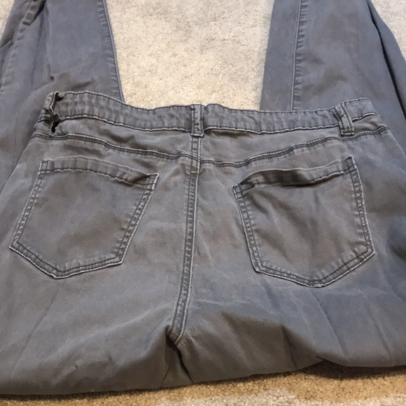 Grey mid-rise stretch skinny ankle grazer Jeans - Picture 3 of 4